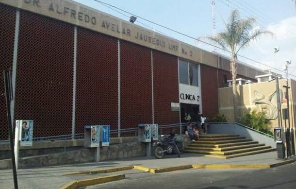 Evacúan Clínica 2 del IMSS por paciente intoxicado con raticida