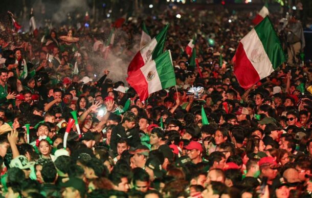 Más de 800 mil personas celebraron el triunfo de México en el Ángel de la Independencia
