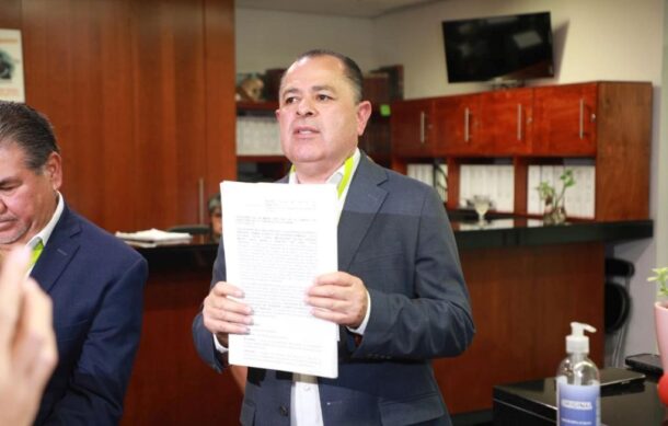 Solicitan desaparición de poderes en Sinaloa