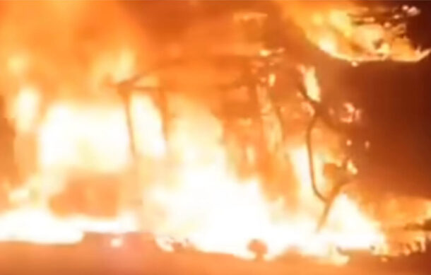 Mueren tres personas tras volcadura e incendio de vehículo RZR en Tepatitlán