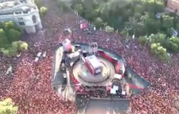 Festeja España su título Mundial ante un millón de aficionados en Madrid