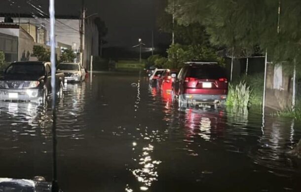 Tormenta deja inundaciones y rescates en la Zona Metropolitana