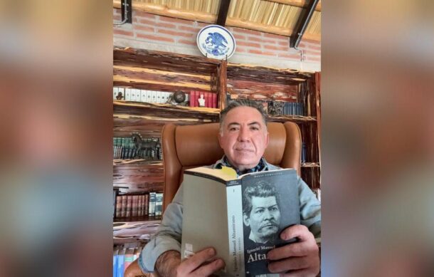 Reaparece Enrique Inzunza tras señalamientos de SRE
