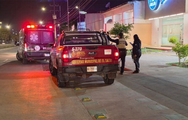 Balean a hombre durante robo de camioneta en El Salto