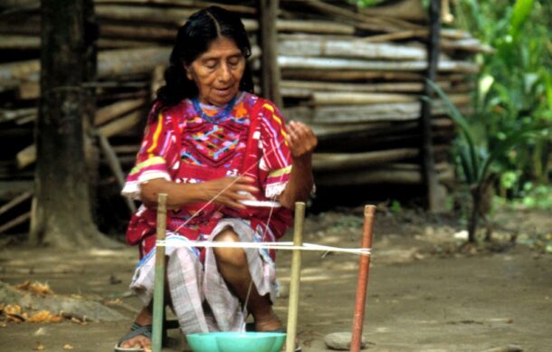 Garantizan a mujeres indígenas de Chiapas el derecho a heredar tierras y bienes